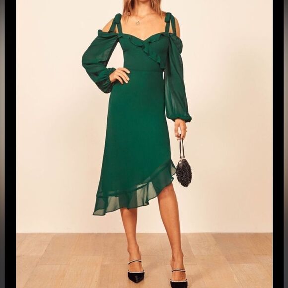 Reformation Dresses & Skirts - Reformation Breeze Cold Shoulder Midi Dress in Emerald 2